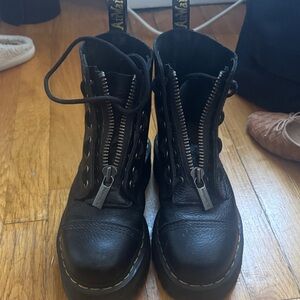 Dr. Martens Black Sinclair Boots